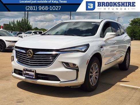 Used 2023 Buick Enclave Essence FWD image 1