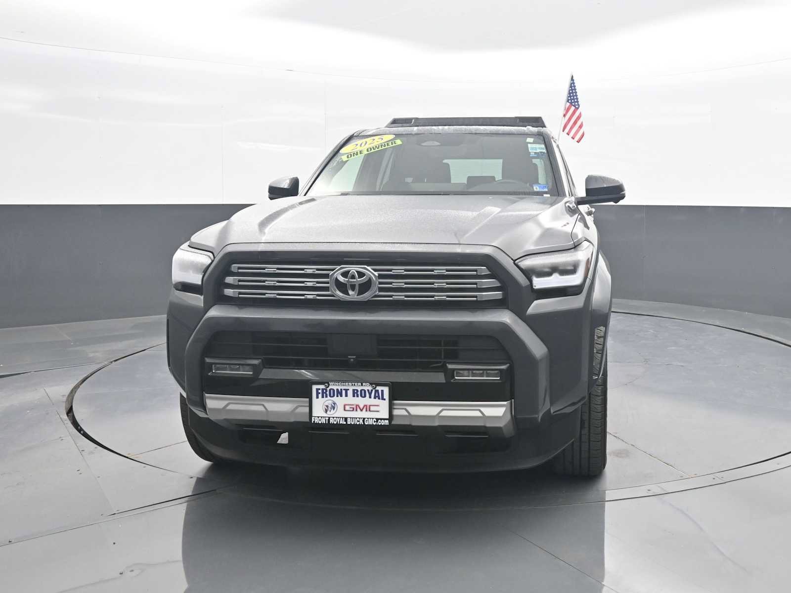Used 2025 Toyota 4Runner Limited AWD/4WD image 3