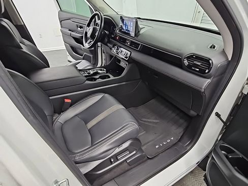 Used 2023 Honda Pilot EX-L image 39