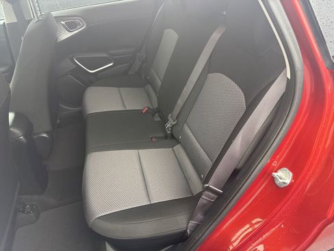 Used 2023 Kia Soul LX w/ LX Technology Package FWD image 31