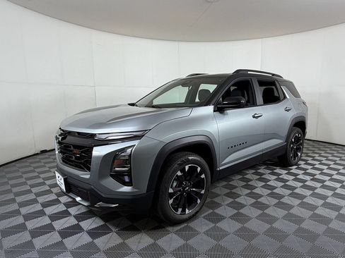 New 2026 Chevrolet Equinox RS w/ Convenience Package III AWD/4WD image 2