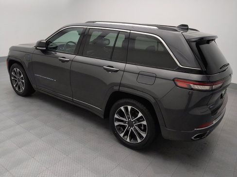 Used 2022 Jeep Grand Cherokee Overland w/ Advanced Protech Group III image 3