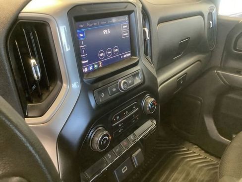 Used 2019 Chevrolet Silverado 1500 Custom Trail Boss w/ Custom Convenience Package image 12