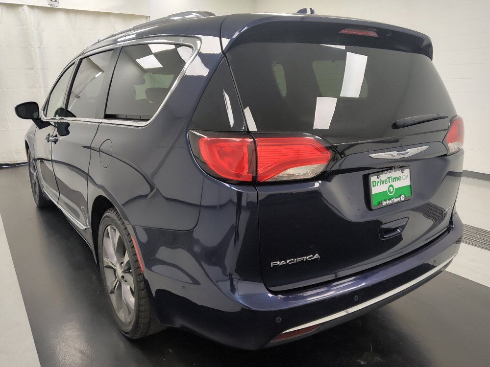 Used 2019 Chrysler Pacifica Limited w/ Advanced Safetytec Group FWD image 5
