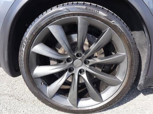 Used 2016 Tesla Model X 90D image 26