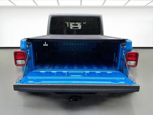Used 2023 Jeep Gladiator Sport AWD/4WD image 23