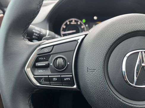 Used 2025 Acura RDX SH-AWD w/ Technology Package image 30