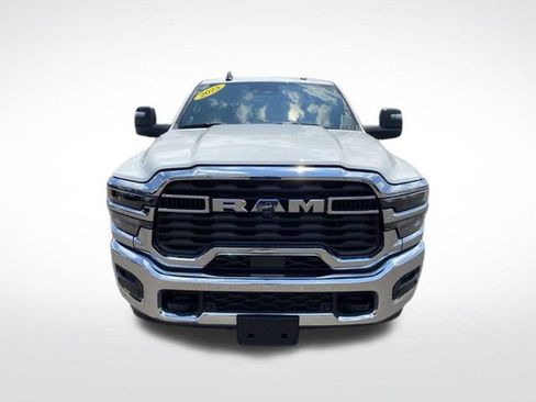 Used 2025 RAM 2500 Big Horn AWD/4WD image 8