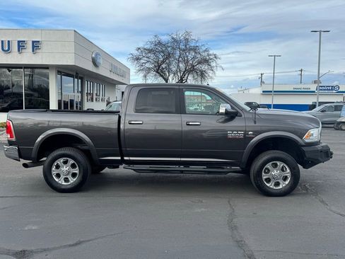 Used 2017 RAM 2500 Laramie image 2