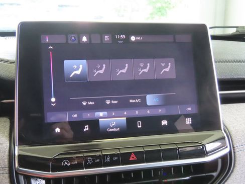 Used 2023 Jeep Compass Sport AWD/4WD image 38