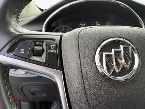 Used 2020 Buick Encore Preferred image 25