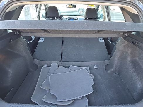 Used 2017 Hyundai Elantra GT image 28