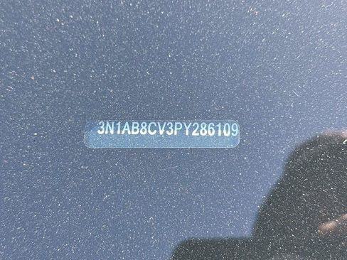 Used 2023 Nissan Sentra SV FWD image 2