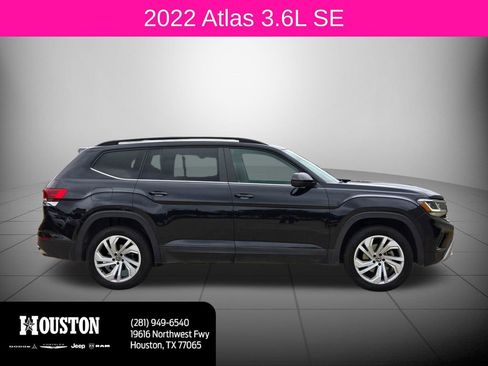 Used 2022 Volkswagen Atlas SE AWD/4WD image 2