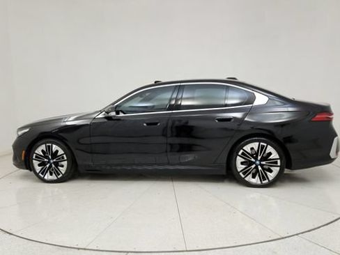 Used 2024 BMW i5 eDrive40i w/ M Sport Package RWD image 6