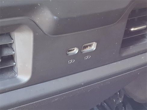 Used 2023 Chevrolet Silverado 1500 LT Trail Boss w/ LT Trail Boss Premium Package image 20