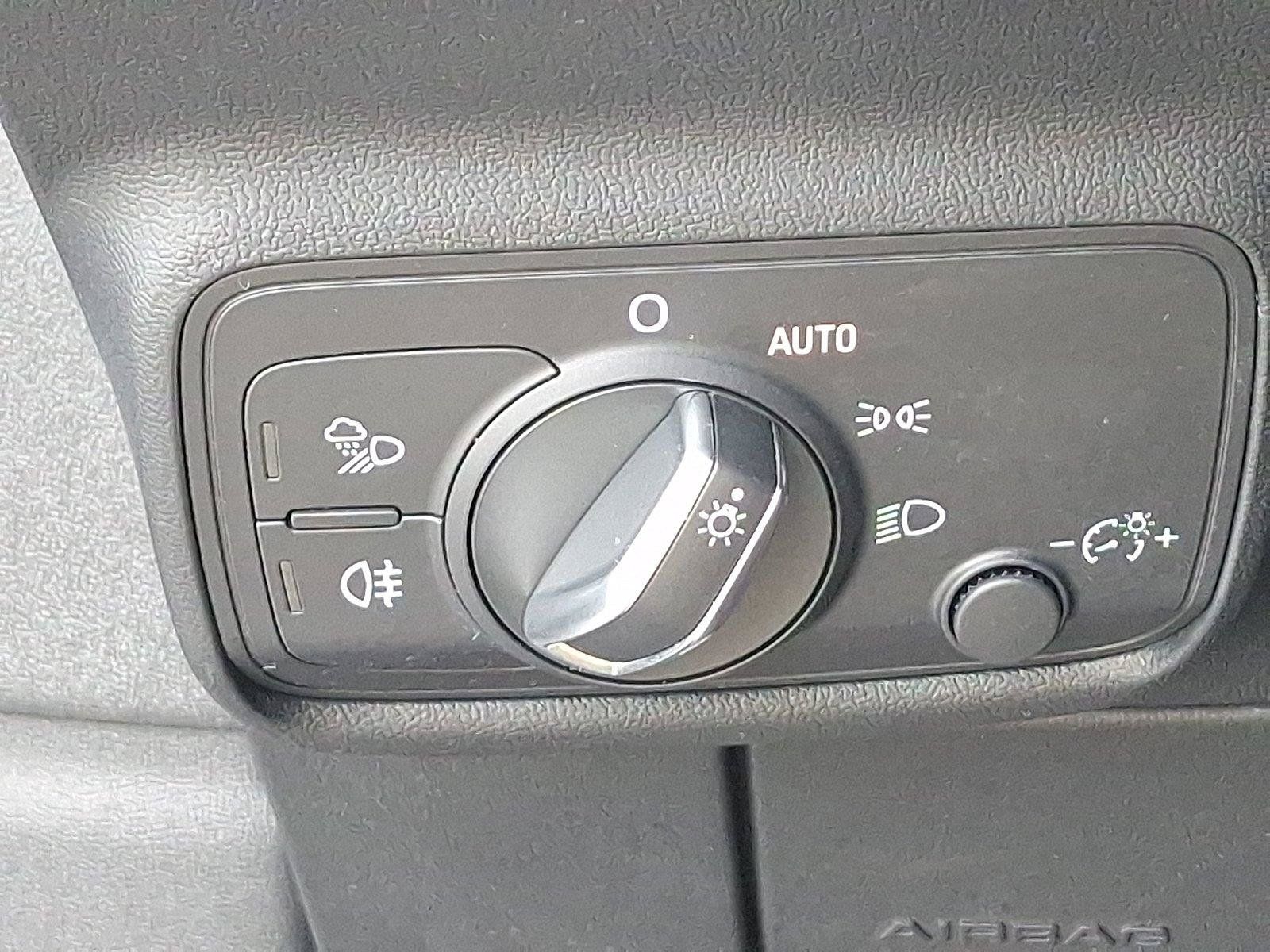 Used 2018 Audi TT RS w/ Technology Package AWD/4WD image 26
