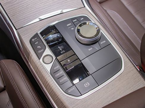 New 2026 BMW 330i xDrive Sedan w/ Premium Package image 19