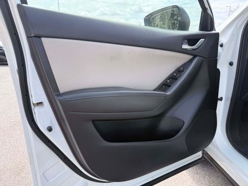 Used 2016 MAZDA CX-5 Sport FWD image 11