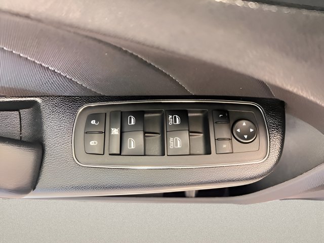 Used 2022 Dodge Charger SXT RWD image 7
