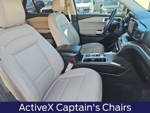 Used 2022 Ford Explorer XLT w/ Equipment Group 202A image 12