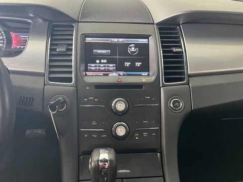 Used 2013 Ford Taurus SEL FWD image 10