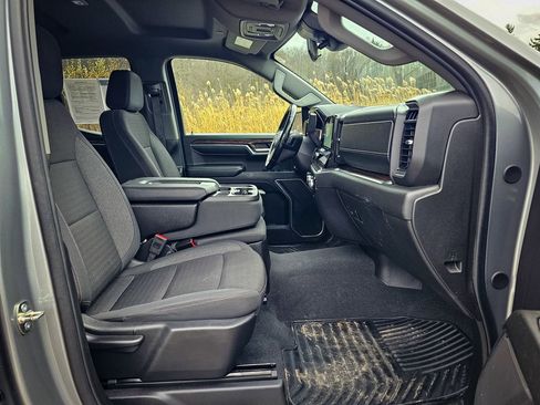 Certified 2024 GMC Sierra 1500 SLE w/ Preferred Package image 38