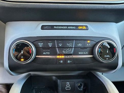 Certified 2024 Ford Escape Active FWD image 18