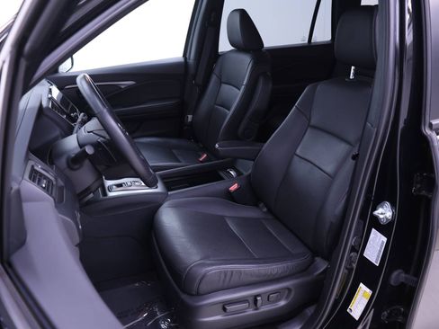 Used 2023 Honda Passport EX-L image 4