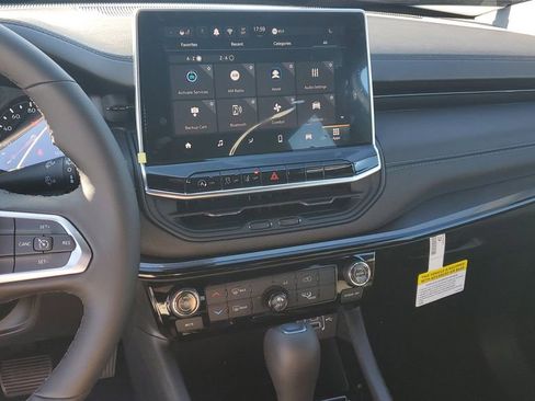 New 2026 Jeep Compass Latitude image 24