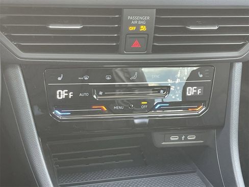 New 2026 Volkswagen Jetta SE image 24