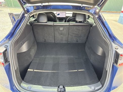 Used 2020 Tesla Model Y Long Range image 23