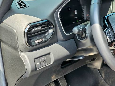 Used 2025 Honda Pilot Black Edition image 16