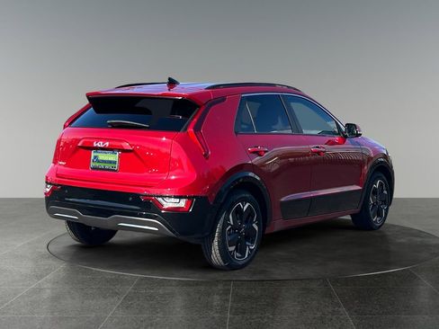 Used 2023 Kia Niro Wave w/ Wave Preserve Package FWD image 10
