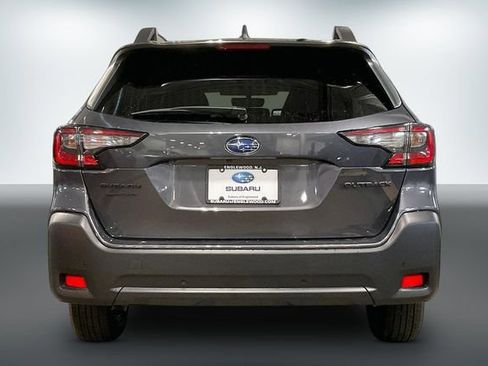 Used 2025 Subaru Outback Onyx Edition AWD/4WD image 4