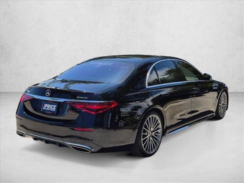 Used 2023 Mercedes-Benz S 500 4MATIC image 5
