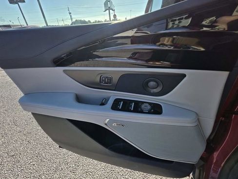 New 2026 Lincoln Nautilus Reserve image 12