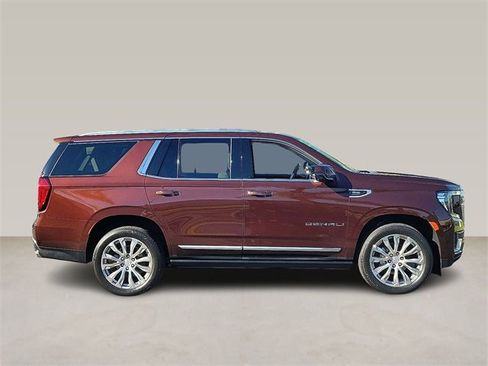 Used 2023 GMC Yukon Denali image 5