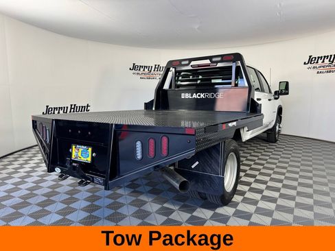 Used 2025 Chevrolet Silverado 3500 W/T AWD/4WD image 6