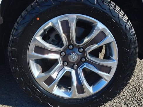 Used 2021 RAM 1500 Limited w/ Body Color Bumper Group image 9