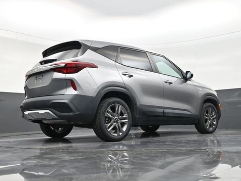 Used 2022 Kia Seltos LX AWD/4WD image 24