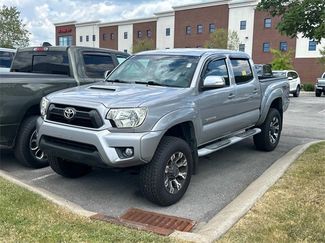 Used 2015 Toyota Tacoma PreRunner image 1