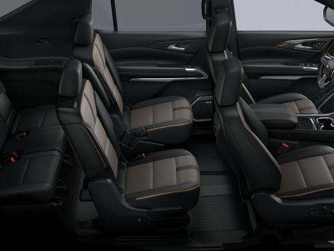 New 2026 Chevrolet Traverse High Country w/ LPO, Floor Liner Package AWD/4WD image 38