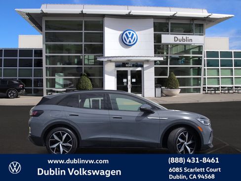Used 2023 Volkswagen ID.4 Pro S RWD image 3