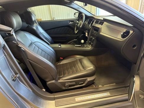 Used 2013 Ford Mustang Premium RWD image 23