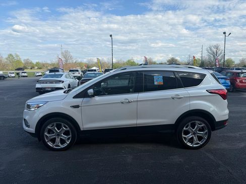 Used 2019 Ford Escape Titanium image 8