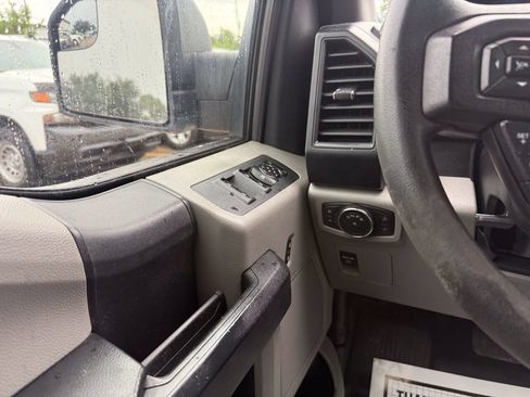 Used 2016 Ford F150 XL w/ Equipment Group 101A Mid RWD image 29