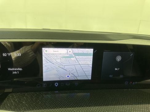 Used 2025 Cadillac Escalade V AWD/4WD image 16