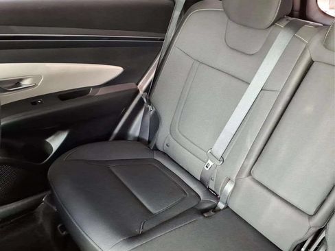 Used 2024 Hyundai Tucson SE AWD/4WD image 15