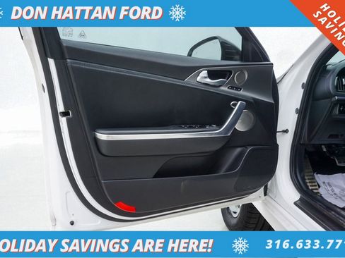 Used 2020 Kia Stinger GT2 image 17